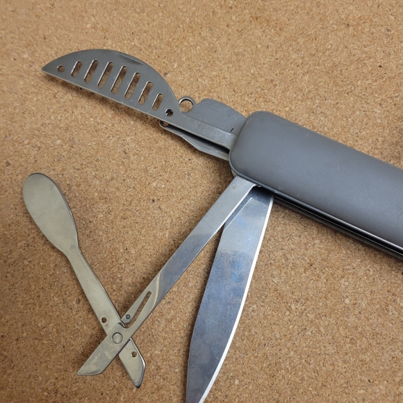 Bar "10"-der 10 in 1 Cocktail/Bar Tool - Picture 7 of 8